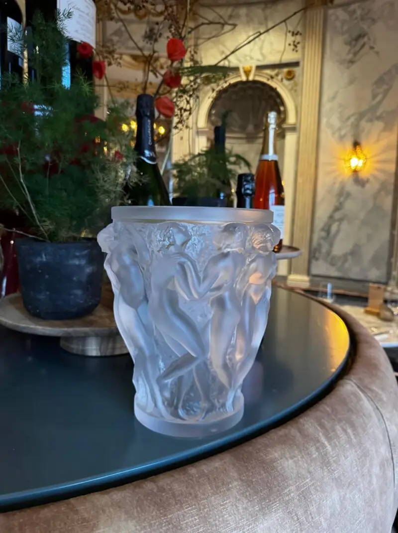 Lalique France Vase en Cristal model Bacchantes
